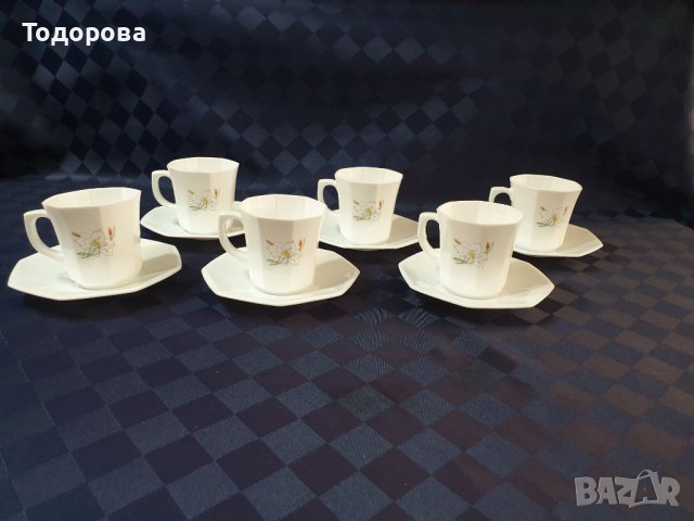 Сервиз за чай -френски аркопал, снимка 2 - Сервизи - 42865084