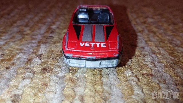 Matchbox - Corvette , снимка 7 - Коли, камиони, мотори, писти - 37750438