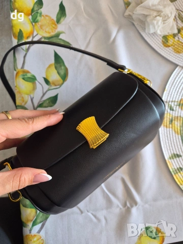 Черна дамска чанта, снимка 4 - Чанти - 54279871