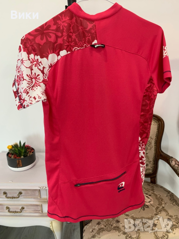 Спортна тениска в размер S, снимка 6 - Тениски - 44614340