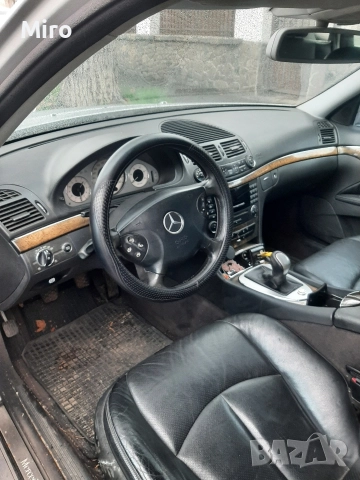 мерцедес Е 270cdi, снимка 6 - Автомобили и джипове - 52585650