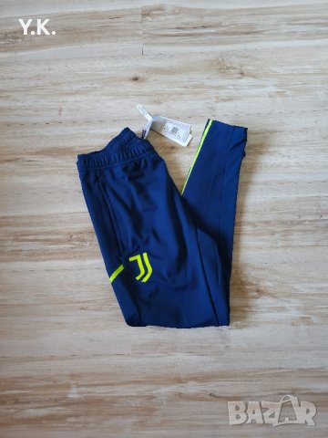 Оригинално мъжко долнище Adidas AeroReady x F.C. Juventus / Season 22-23 (Training), снимка 4 - Спортни дрехи, екипи - 44335393