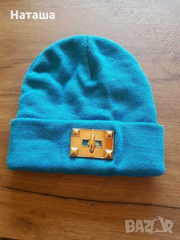 Зимна шапка, снимка 1 - Шапки - 30352251