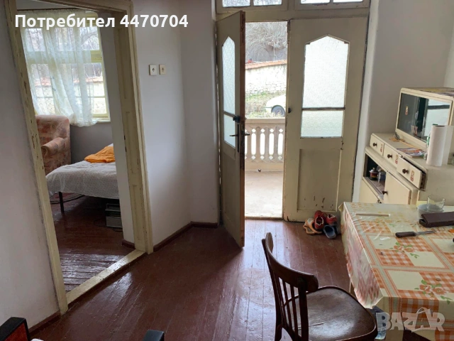 КЪЩА С ДВОР И ГЕРАН В С. ДОЙРЕНЦИ – 30 000 €, снимка 14 - Къщи - 53242518