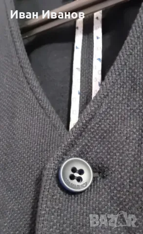 Оригинален детски елек Armani - размер 152, снимка 9 - Детски якета и елеци - 49592595