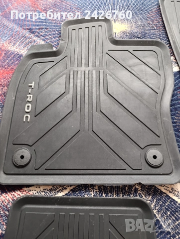 Гумени стелки за VW T-Roc, снимка 2 - Аксесоари и консумативи - 54189005