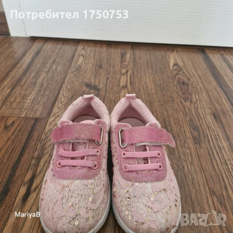 Маратонки с пайети от магазин ССС, снимка 5 - Детски маратонки - 51271895