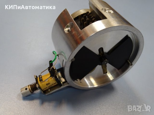 лъчеприемник от рефрактометър Hartmann&Braun Strahler 1-Wendel 12V, снимка 2 - Резервни части за машини - 37187049