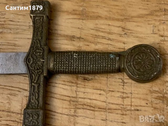 Стар метален малък меч,нож за писма, снимка 2 - Антикварни и старинни предмети - 36812031