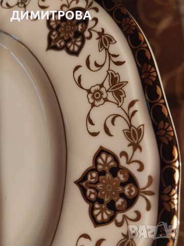  Английски костен порцелан  чиния Уеджуд Wedgwood Constantine, снимка 1 - Декорация за дома - 40645354