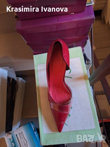 нови обувки естествена кожа цвят червен 