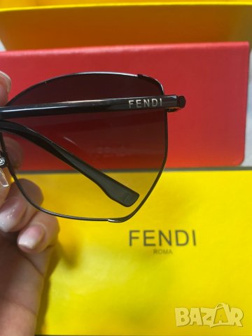 Дамски слънчеви очила Fendi, снимка 2 - Слънчеви и диоптрични очила - 40823960