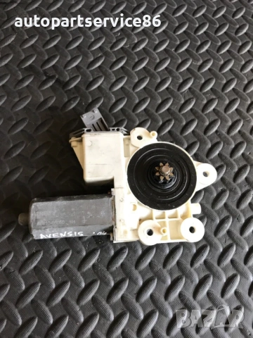 Мотор за стъкло предна дясна врата Bosch за Toyota Avensis (2003-2007) 0130822032