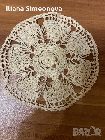 Ръчно плетени карета, снимка 3 - Декорация за дома - 42793177