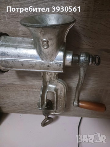 Машина от соца за мелене на месо ръчна, снимка 3 - Аксесоари за кухня - 52997301