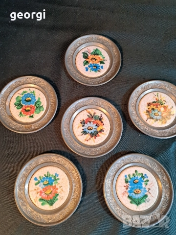 порцеланови чинийки с цветя и калаен обков 30/6