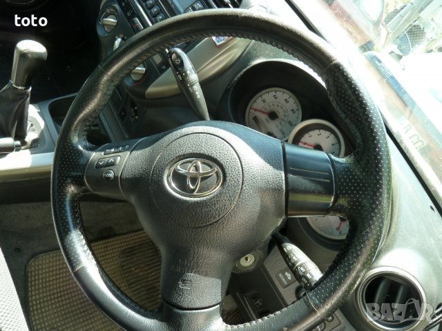 Toyota RAV 4 2.0 D4D, снимка 4 - Автомобили и джипове - 36757561