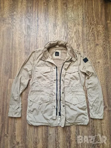 Страхотно мъжко тънко яке HUGO BOSS размер 48 / М, снимка 11 - Якета - 47587574
