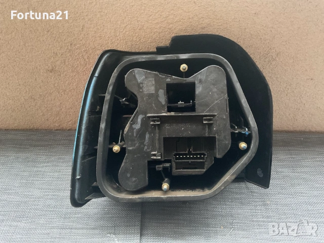 Renault 11 sedan - десен стоп оригинален, снимка 4 - Части - 53241845