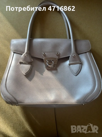 Salvatore Ferragаmo дамска чанта