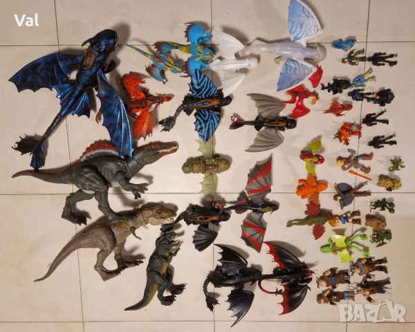 Фигурки на дракони „How To Train Your Dragon“ и Динозаври