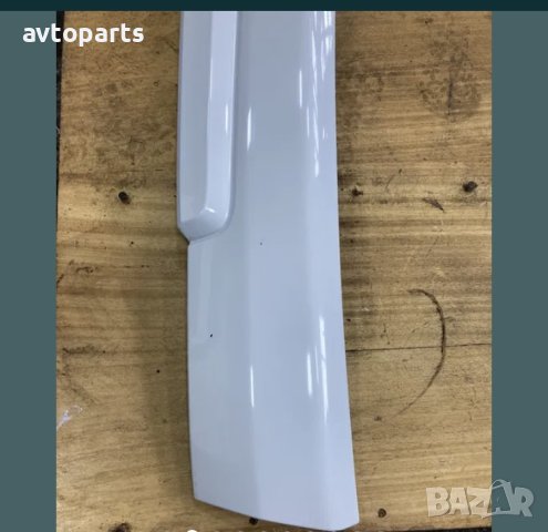 Range rover sport 2012година Лайсна заден капак багажник, снимка 2 - Части - 40638667