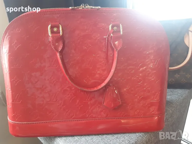 Дамска чанта с две дълги дръжки Louis Vuitton, снимка 4 - Чанти - 49099247