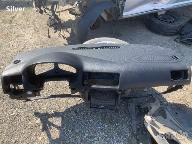 Арматура Golf4/Bora, снимка 2 - Аксесоари и консумативи - 53905998