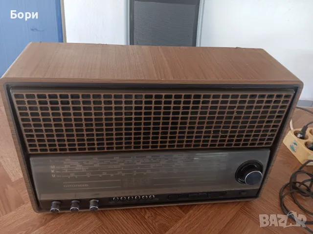 GRUNDIG RF 740 Радио, снимка 5 - Радиокасетофони, транзистори - 47599840