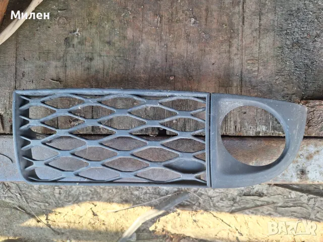 Лява Декоративна Решетка Във Предната Броня За Ауди А6 Алроад 1998-2005 Година Audi A6 C5 Allroad 