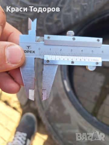 Зимни гуми 215 65 16 , снимка 7 - Гуми и джанти - 52429762