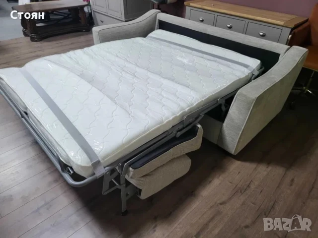 Светло сив диван от плат с функция сън "Myriad", снимка 12 - Дивани и мека мебел - 50886659