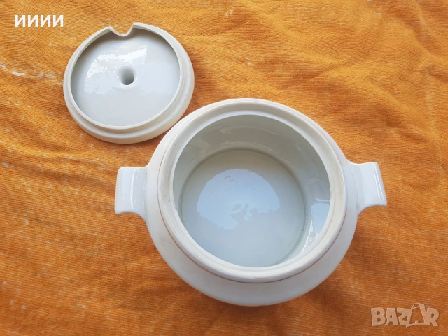 Порцеланов супник с капак , снимка 2 - Антикварни и старинни предмети - 54306063