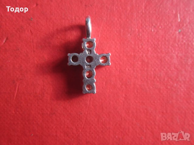 Невероятен сребърен кръст висулка медальон с камъни 925, снимка 4 - Колиета, медальони, синджири - 35101615