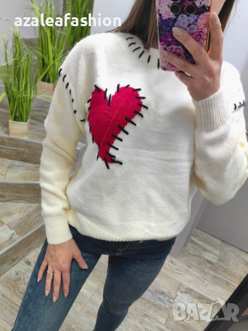 Дамски пуловер със сърце, снимка 2 - Блузи с дълъг ръкав и пуловери - 52771349