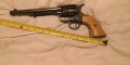 Нестреляща колекционерска реплика на емблематичният револвер Колт 45 писмейкър. За колекция, игра и , снимка 6