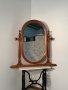 Огледало с дървена поставка в много добро състояние !, снимка 1 - Огледала - 44380572