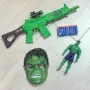 Комплект Хълк с маска и оръжие автомат с меки стрели, снимка 4