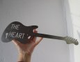 45 см китара за стена the hearts, микрофон - метал, пано, фигура, снимка 4