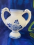 Малка порцеланова вазичка., снимка 1