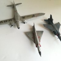 Колекция бойни самолети , снимка 7 - Колекции - 37074175