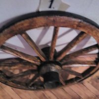 Колела от голяма каруца, стара дървена коларска изработка., снимка 4 - Антикварни и старинни предмети - 37068572