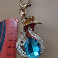 Марков ключодържател с кристали Сваровски много красив стилен  подходящ аксесоар за подарък - 15287 , снимка 6 - Други - 31241810