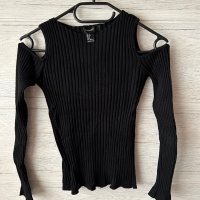 Черен пуловер Forever21, снимка 1 - Блузи с дълъг ръкав и пуловери - 39734586