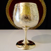 Гравиран английски бокал,чаша,никелово сребро. , снимка 1 - Антикварни и старинни предмети - 37716024