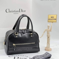 Дамска чанта Christian Dior Реплика ААА+, снимка 1 - Чанти - 44685277