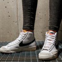 оригинални кецове .маратонки Nike  Blazer Mid ’77  номер 41, снимка 3 - Кецове - 42853385