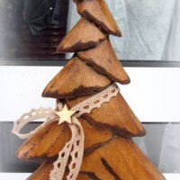 Коледна елха от масивно дърво, снимка 1 - Коледни подаръци - 38679302