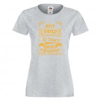 Дамска Тениска JULY 1992 30 YEARS BEING AWESOME Подарък, Изненада, Празник, снимка 1 - Тениски - 37083781