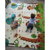 4137 Сгъваемо детско килимче за игра, топлоизолиращо 180x200x1cm - Жираф и Цифри, снимка 11 - Други - 44615700